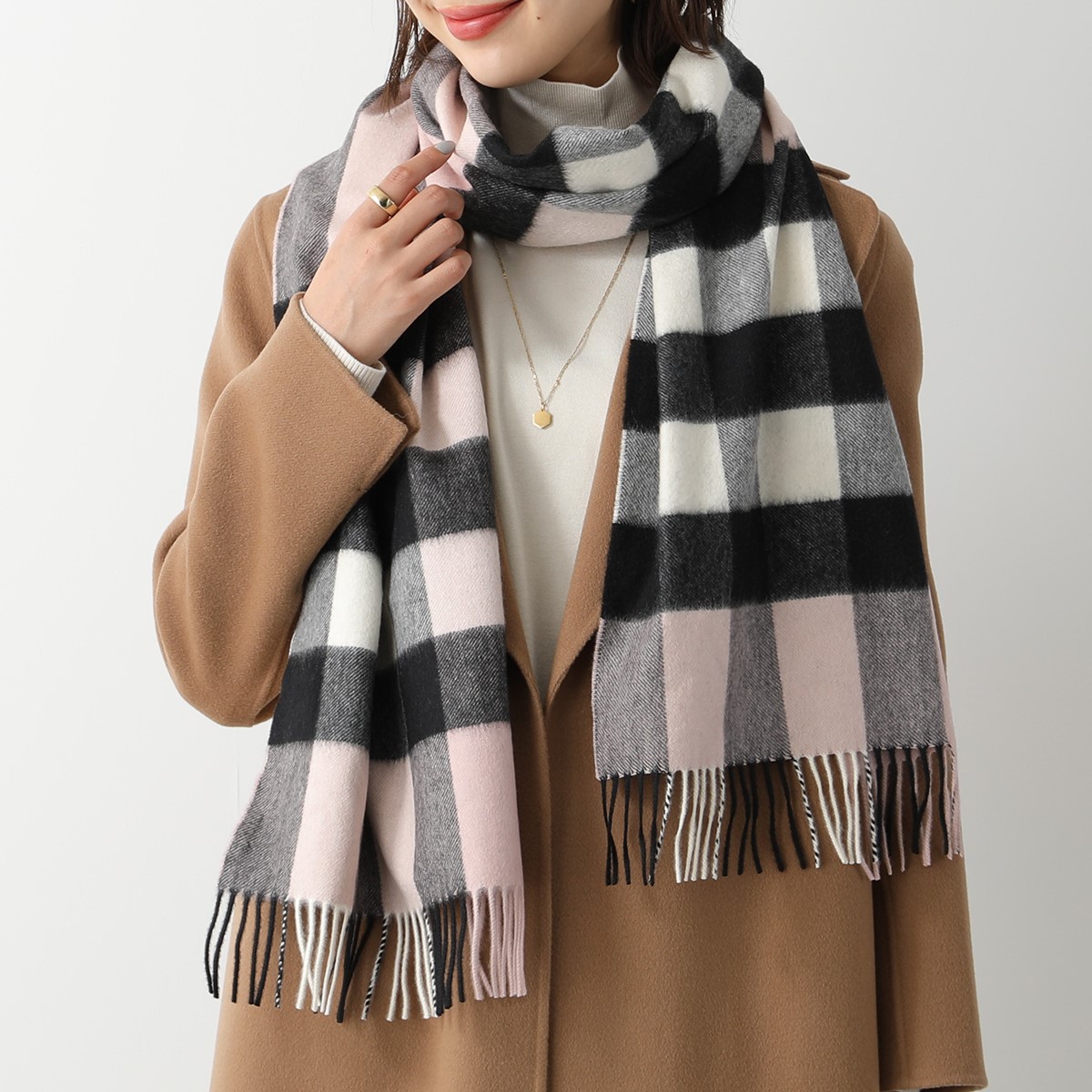 楽天市場】BURBERRY バーバリー GIANT CHECK CASHMERE SCARF 4031047