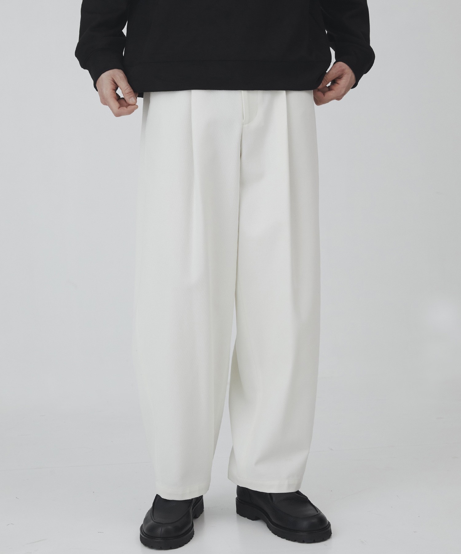 2026SS｜残りわずか〉ハイツイスト バレルチノパンツ(1 OFF WHITE
