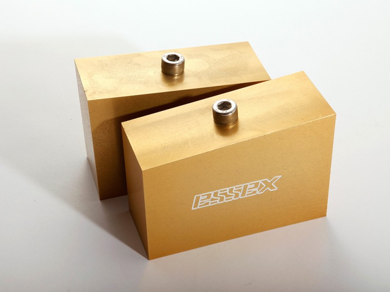 ESSEX ハイエース用 ローダウンブロック | 200系ハイエース・NV350