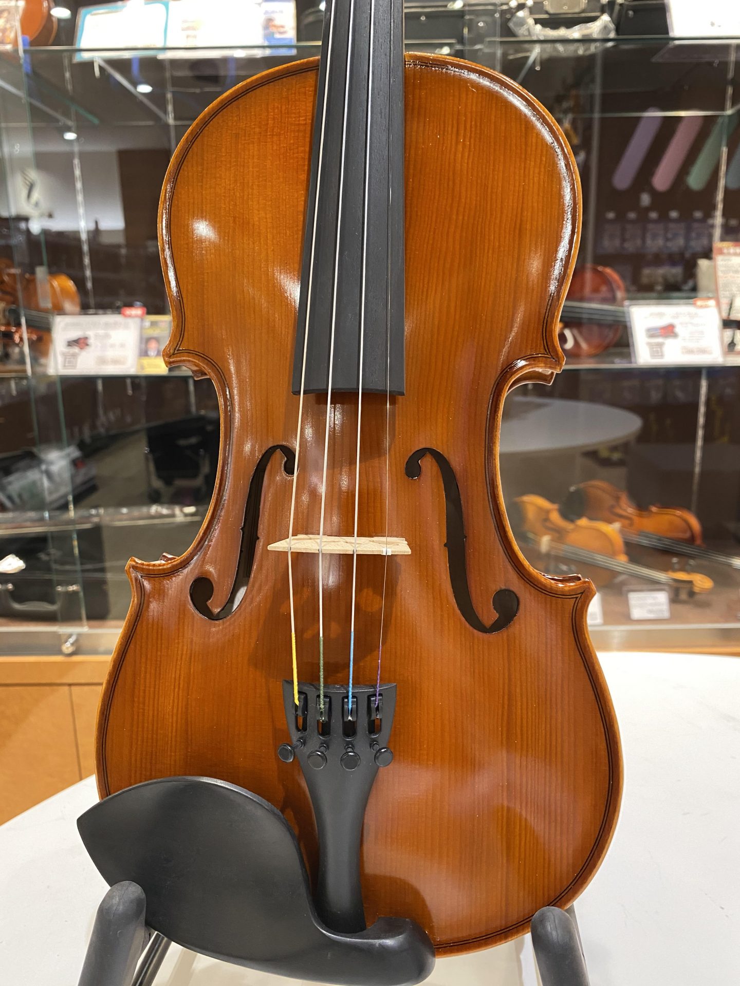 年間4万挺の弦楽器を世界に供給するEastman（イーストマン