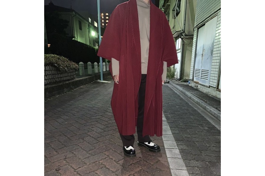 HOMME PLISSE ISSEY MIYAKE】 プリーツガウンコート 新規入荷