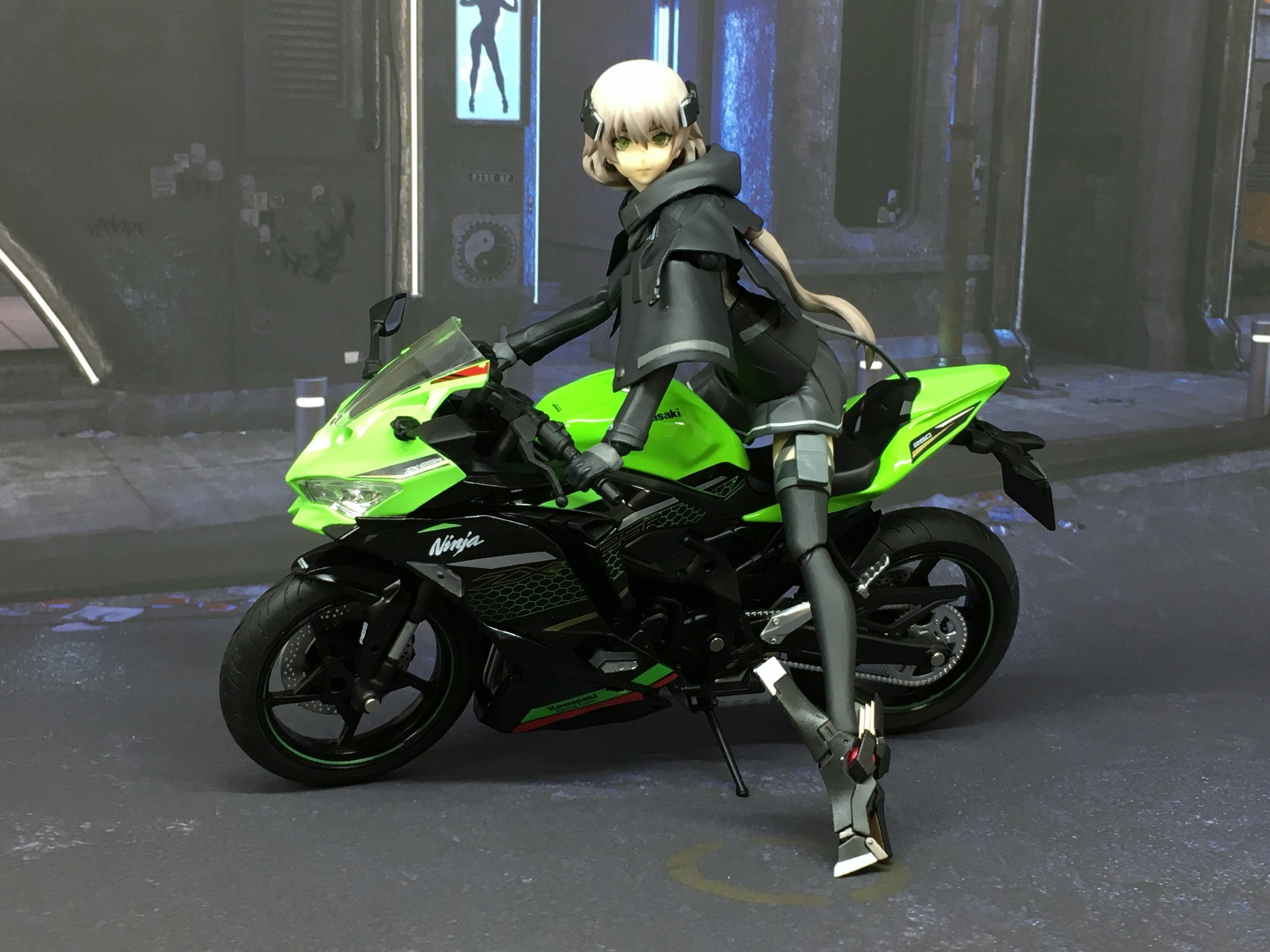 1/12【 KAWASAKI Ninja《 ZX-25R 》ライムグリーン×エボニー】③
