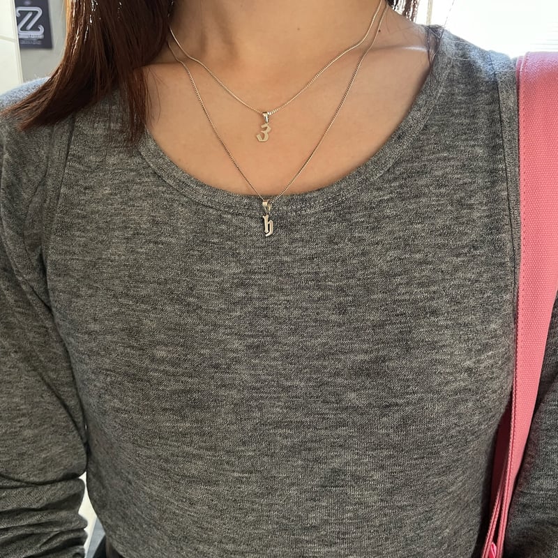 セット販売】tos initials necklace(数字チャーム) | yurikaak