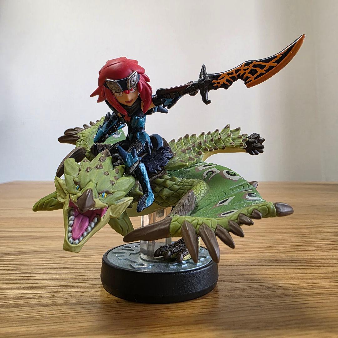 モンスターハンター amiibo アミーボ リオレイア＆シュヴァル amiibo リオレイア＆シュヴァル （モンスターハンター ストーリーズ