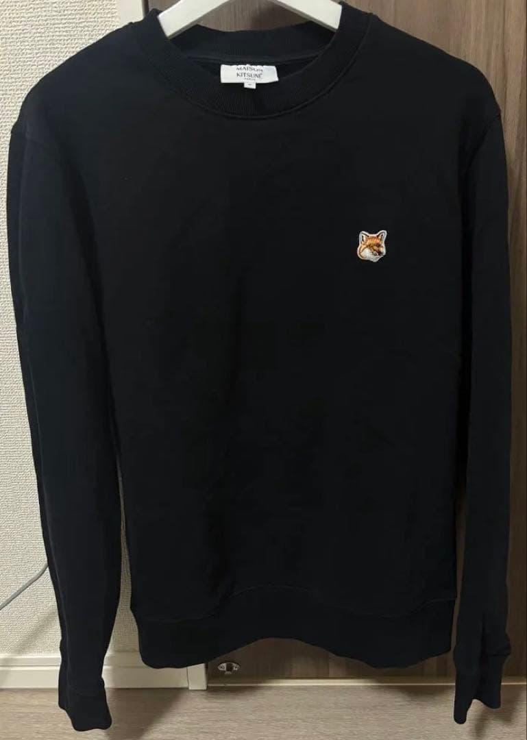 【美品】MAISON KITSUNÉ ブラック トレーナー、スウェット Mサイズ MAISON KITSUNE（メゾン キツネ） スウェット トレーナー メンズ