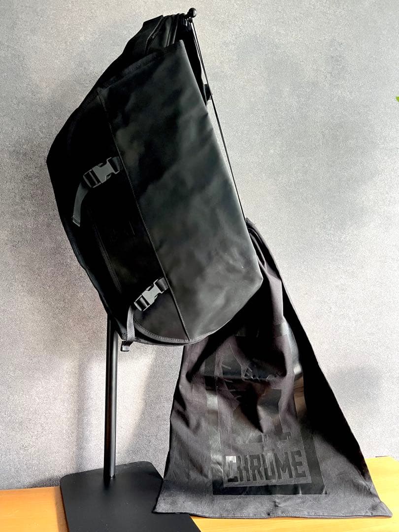 【入手困難】CHROME CITIZEN BLCKCHRMメッセンジャーバッグ CHROME】 BLCKCHRM CTZ MESSENGER BAG - FESN / LIBE BRAND UNIVS.