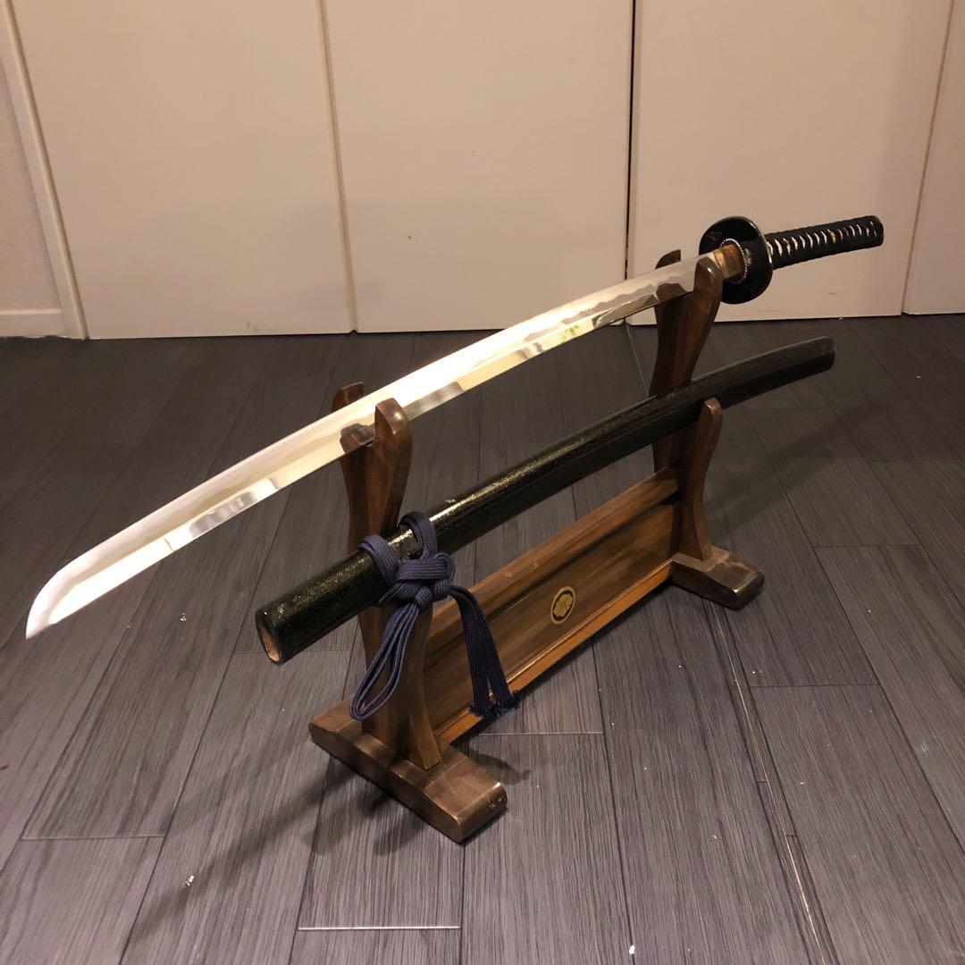 高級模造刀 居合刀 黒拵え 亜合金刀身 優乱刃紋