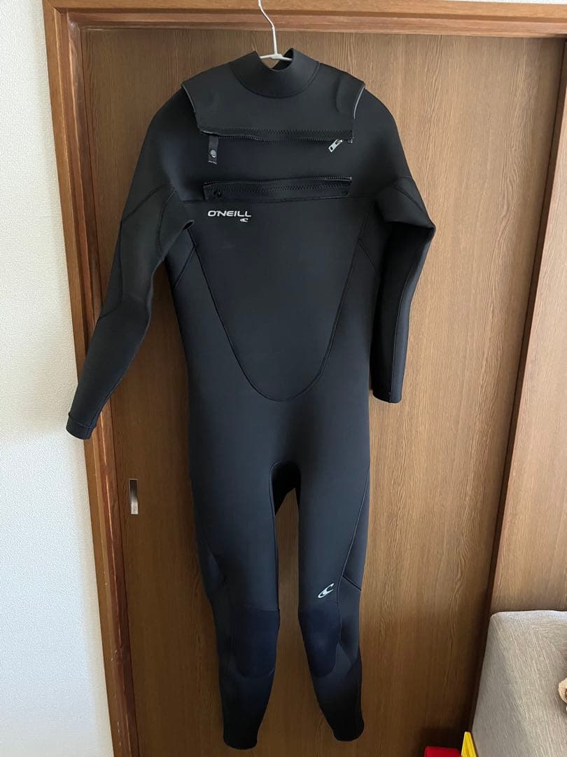 オニール SUPERFREAK Z.E.N. フルスーツ 2024 モデル SUPERFREAK Z.E.N. (2024春夏) - 【公式】オニール（O'NEILL）ブランド