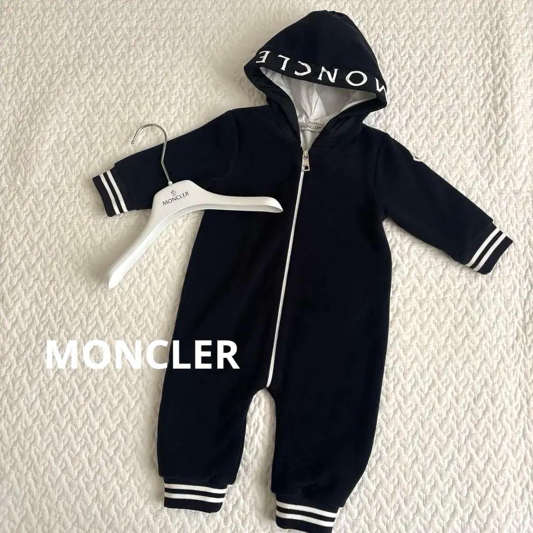 【最終値下】美品 MONCLER フード付きロンパース ネイビー　ハンガー付き 最終値下】美品 MONCLER フード付きロンパース ネイビー ハンガー付き