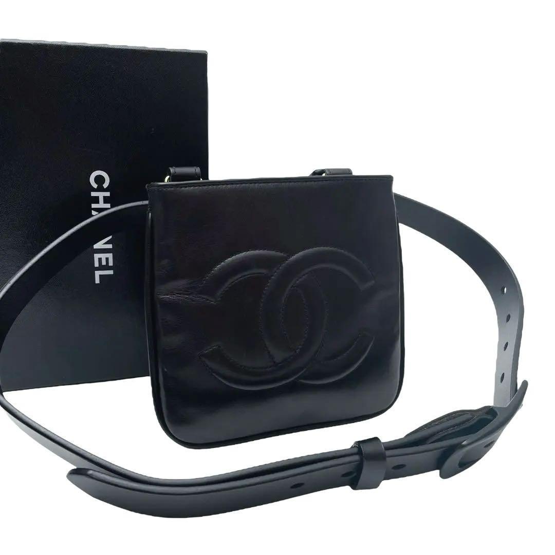 良品 シャネル ラムスキン ココマーク ウエスト ボディ バッグ ブラック 良品 シャネル ラムスキン ココマーク ウエスト ボディ バッグ ブラック