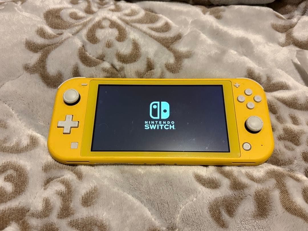b*l様 Nintendo Switch Lite スイッチライト 動作確認済 Amazon.co.jp: 【整備済み品】 Nintendo Switch Lite 本体 ブルー