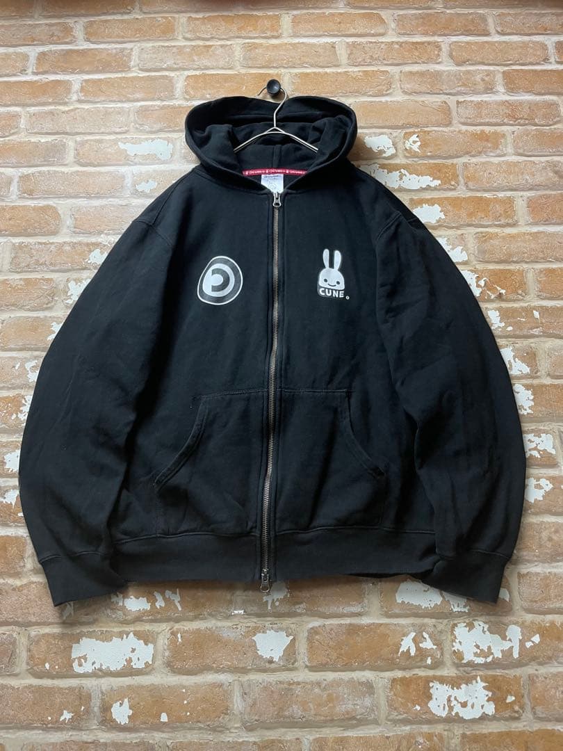 CUNE キューン　パーカー　ジップパーカー　黒　ダブルジップ　y2k XL 大きいZIPパーカー ウサギ1匹｜ウサギがいる｜CUNE ONLINE STORE