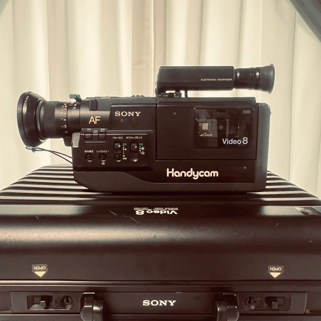 SONY CCD-V50 Video8 8㎜ビデオカメラ ハードケース付き - メルカリ