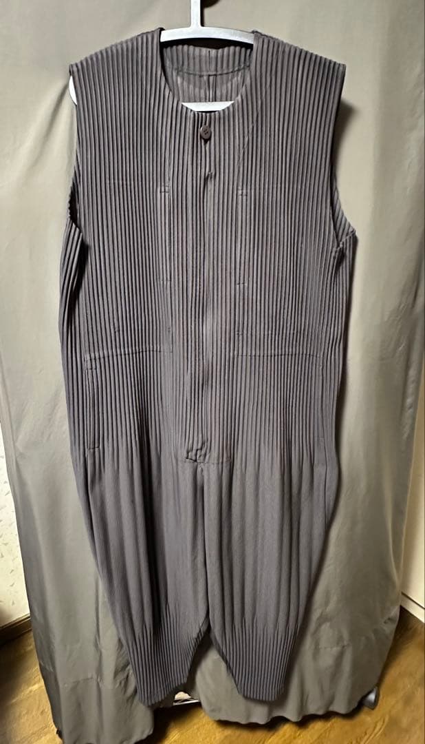 HOMME PLISSÉ ISSEY MIYAKE オールインワン Homme Plissé Issey Miyake Jumpsuit in Black – Antidote Fashion and