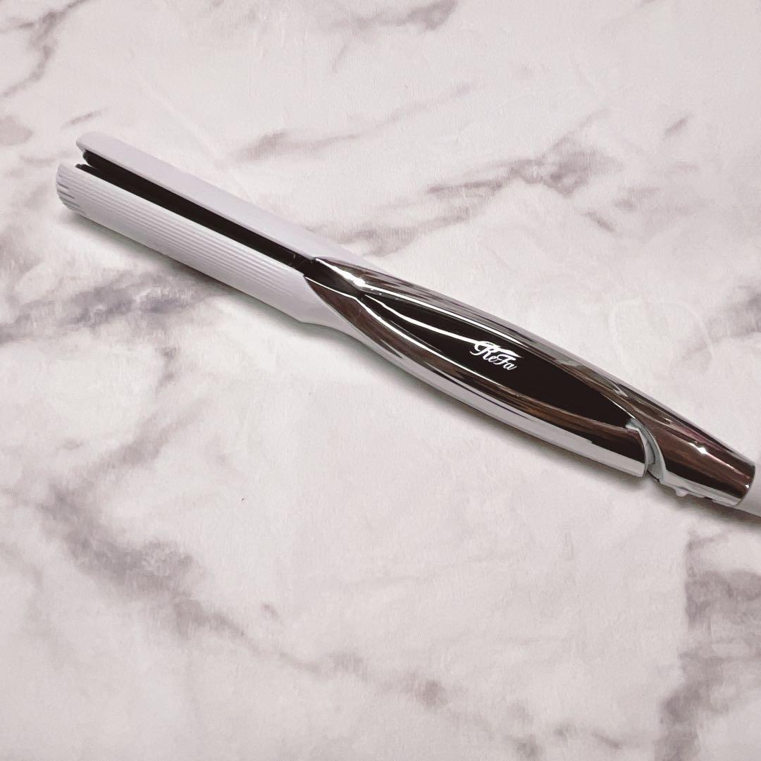 リファ ストレートヘアアイロン ケース付き ReFa（リファ） リファパワーストレートアイロン プロ & リファヘア