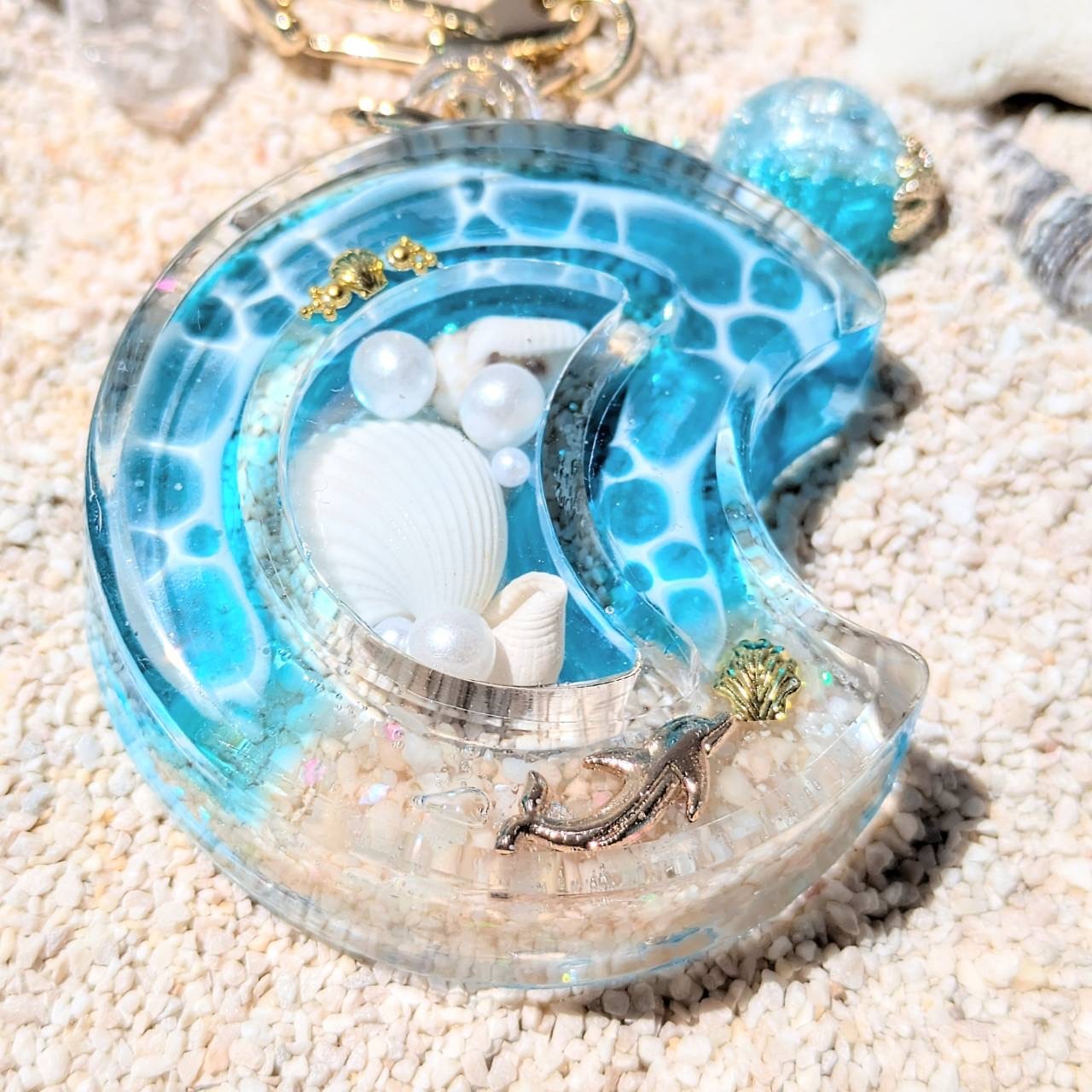 月型の海塗りダブルシェイカーキーホルダー uvレジン 海レジン