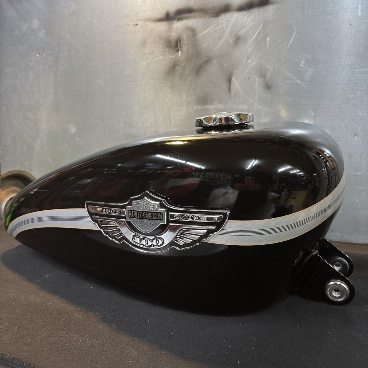 Yahoo!オークション -「周年」(ハーレーダビッドソン用) (タンク)の