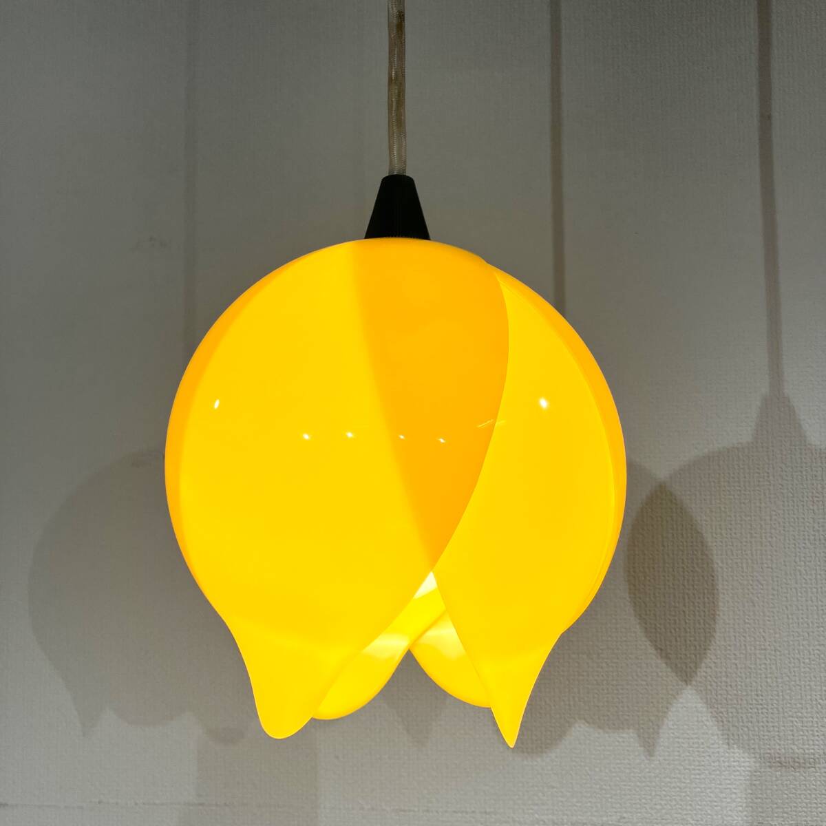 Yahoo!オークション -「レトロ照明 チューリップライト」の落札相場