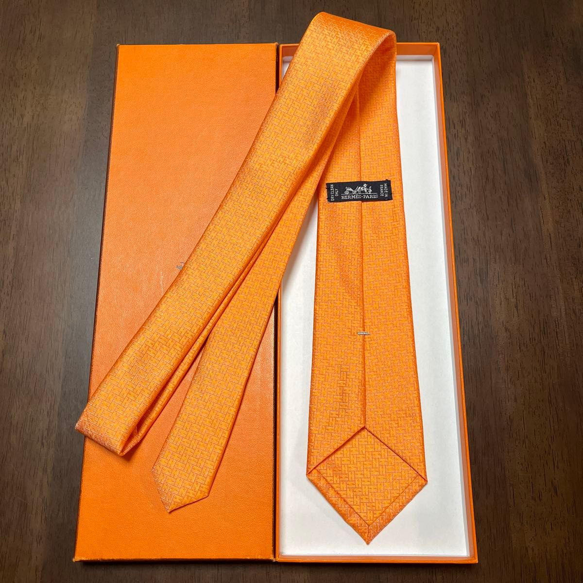 極美品 エルメス ネクタイ オレンジ H柄H織 ファソネ｜Yahoo!フリマ