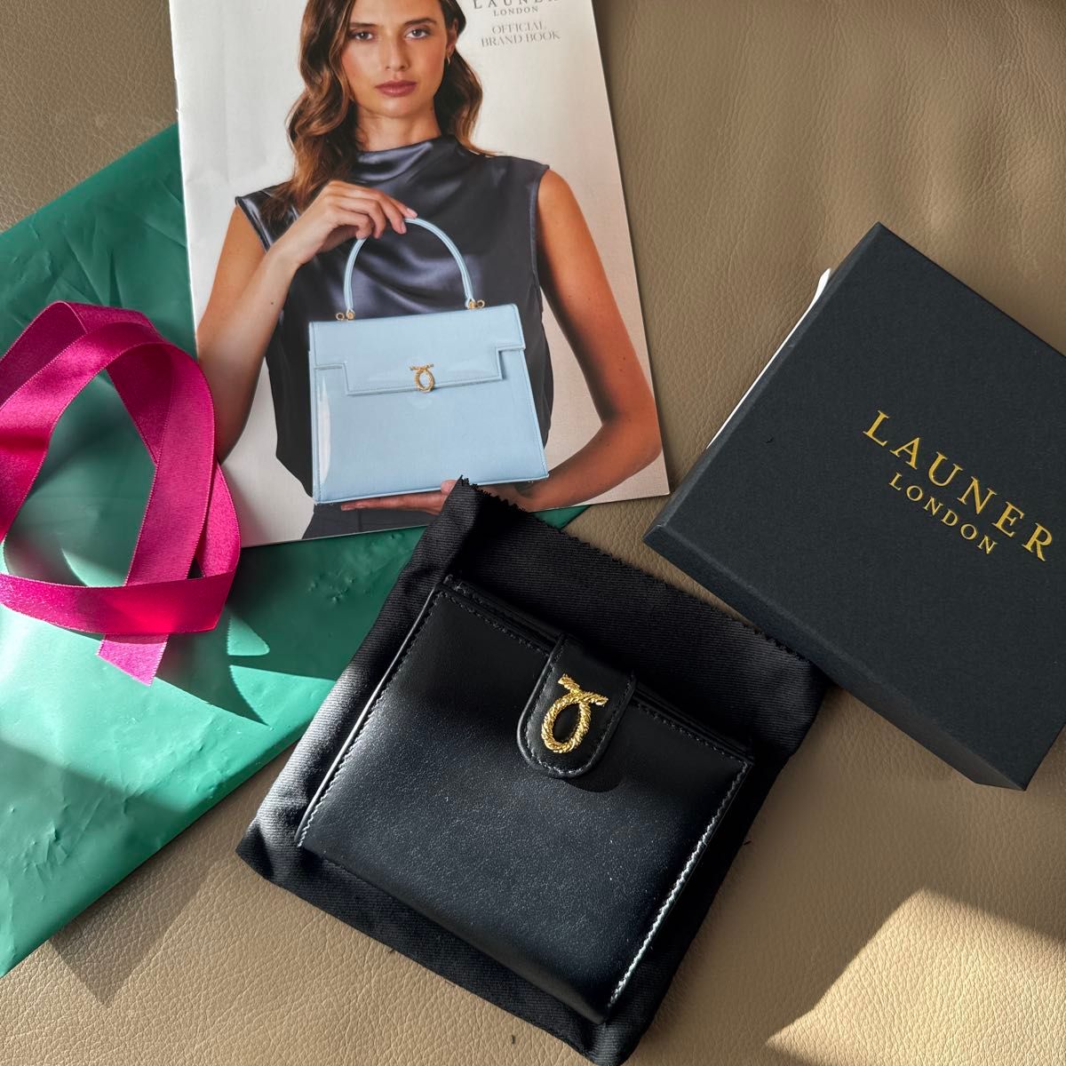 新品 LAUNER LONDON ロウナー 二つ折り財布 サイフ 英国王室御用達 黒