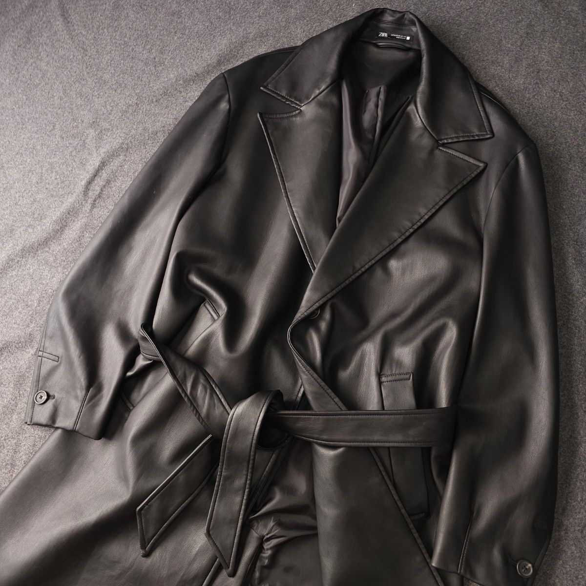 ZARA ザラ 秋冬 フェイク レザー ロング トレンチ コート 黒 ベルト